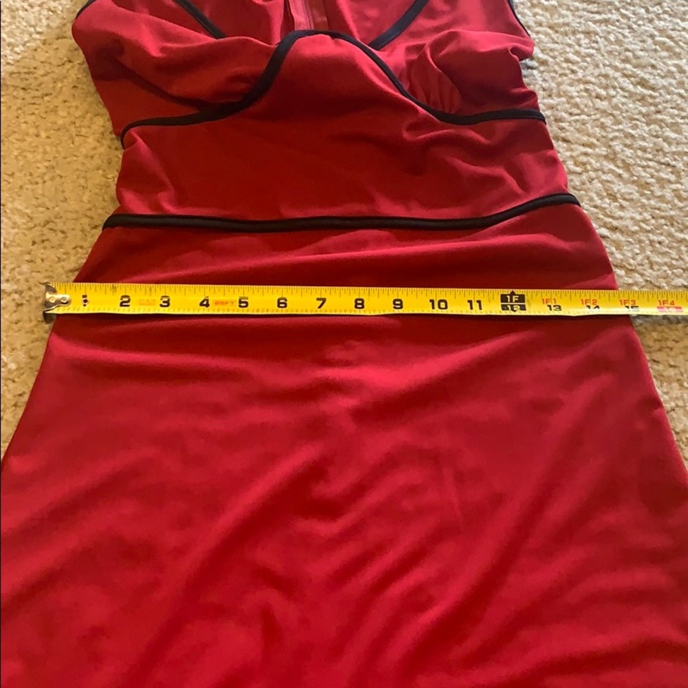 Red and black dress - Picture 16 of 16